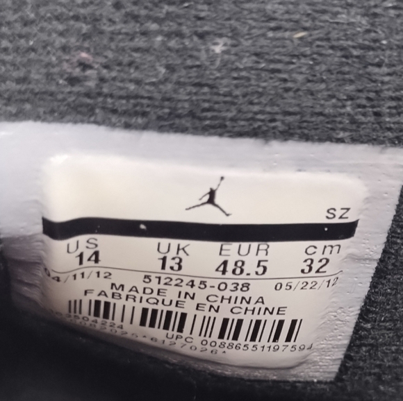 Air Jordan Athletic Sneakers Black & Gray | High-Top Streetwear Trainers | Men’s main image 5
